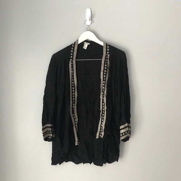 Forever 21 Tops - Forever 21 black kimono